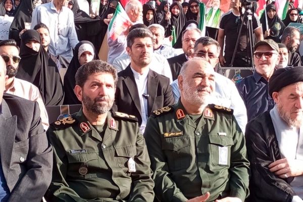 شهید رئیسی معیار یک رئیس‌جمهور کامل و نماد اقتدار ملی بود