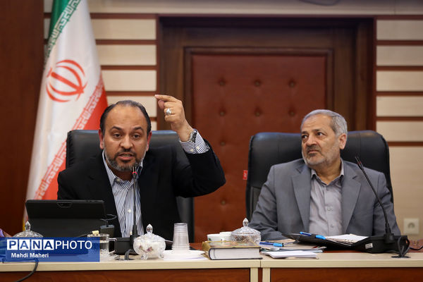 گردهمایی مشترک اعضای شورای معاونان و مدیران کل آموزش و پرورش استان‌ها