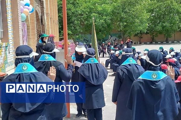 برگزاری مراسم سپاس مربی به مناسبت روز سازمان دانش‌آموزی در هنرستان شیخ محمد بلیغ شهرستان فیروزکوه 