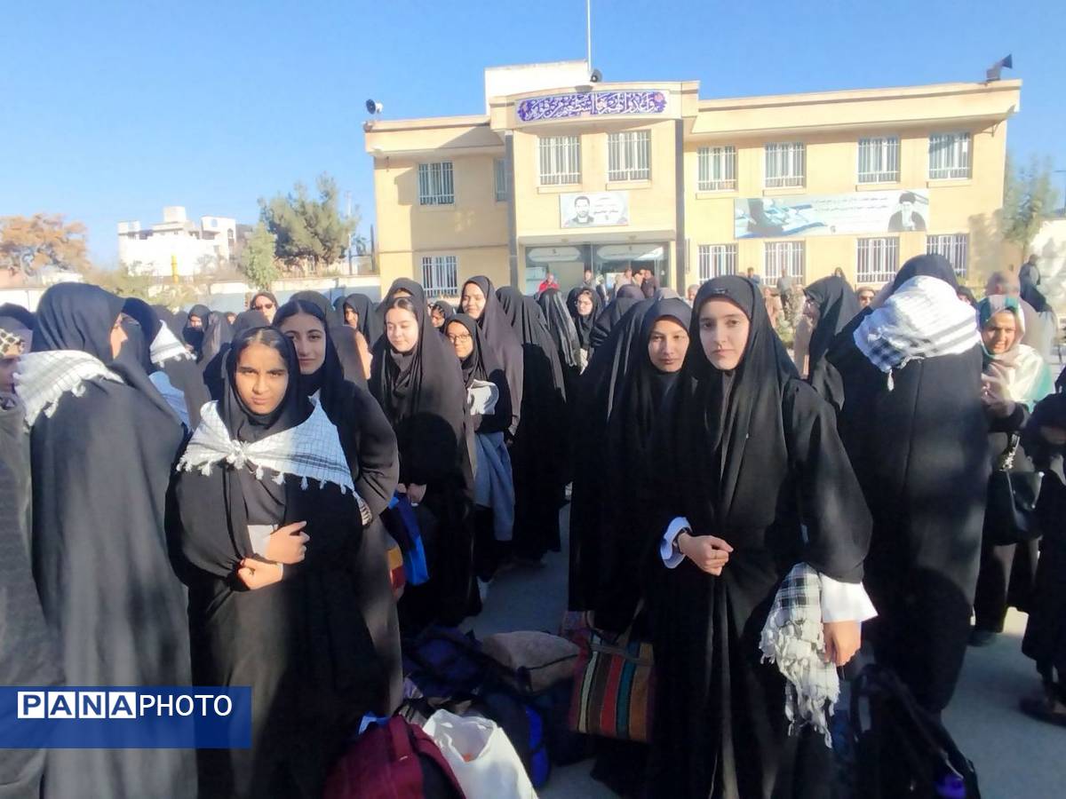 اعزام دانش‌آموزان دبیرستان‌های دخترانه شهرستان شیروان دوره متوسطه دوم به اردوری راهیان نور مناطق جنوب کشور