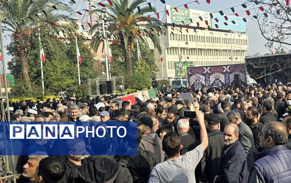 مراسم تشییع پیکر هفت شهید گمنام در رشت