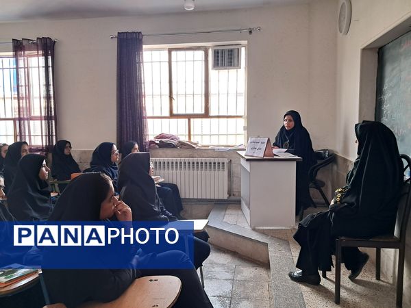  طرح کنترل  آسیب‌های اجتماعی در دبیرستان فاطمیه