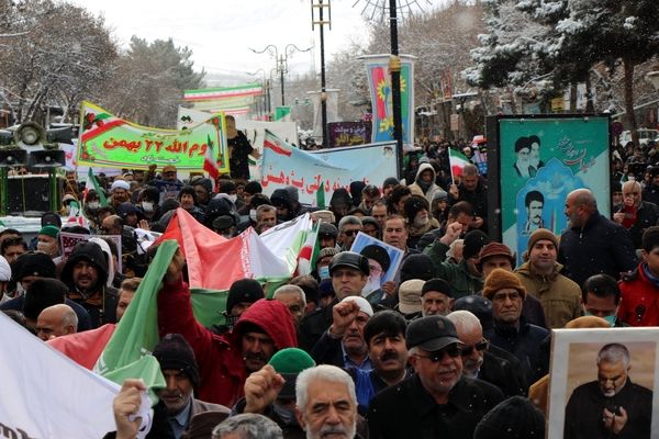 راهپیمایی ۲۲ بهمن در آشخانه