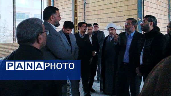 نشست صمیمی مسئولان با اهالی مسجد و محله فلاحی مشهد