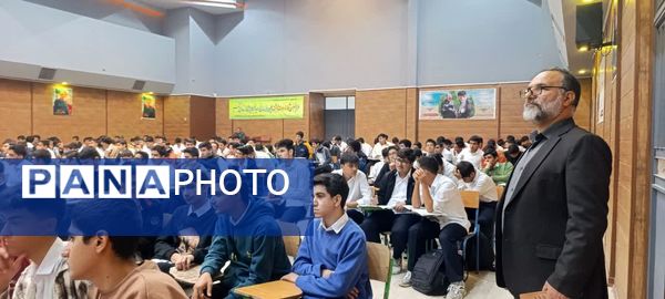 از نیمکت تا سنگر؛ قصه‌ پرواز نوجوانان عاشق