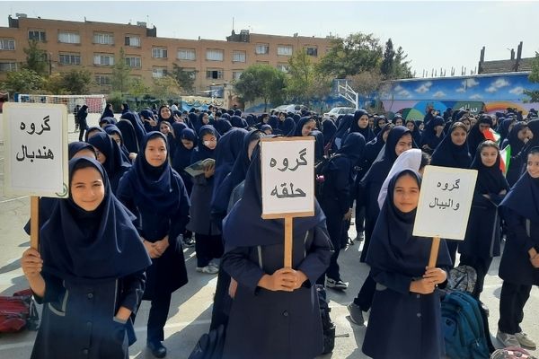 المپیاد ورزشی دبیرستان فرهنگیان ناحیه۷ مشهد 