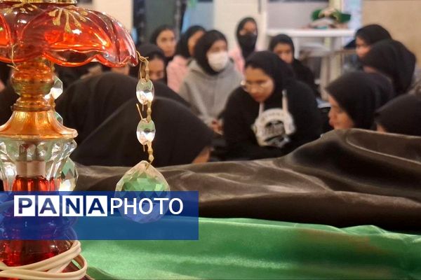 دانش آموزان نورانی حاضر در محفل