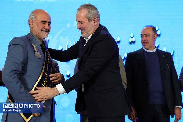 همایش مدیران بنگاه‌های اقتصادی در راستای حمایت از نهضت توسعه عدالت در فضاهای آموزشی و پرورشی مدرسه‌سازی