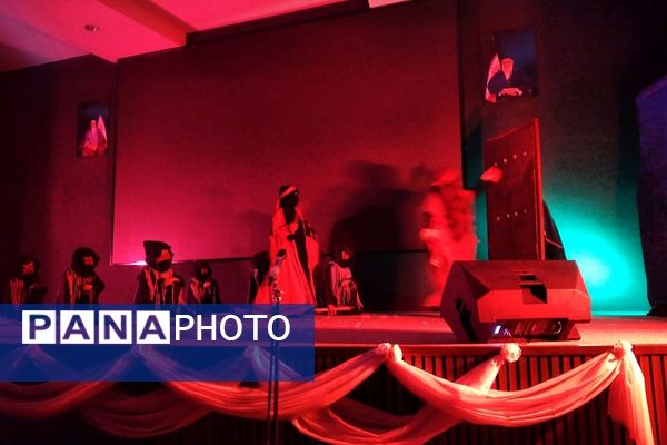 گرامیداشت ایام فاطمیه با اجرای نمایش آفلین در اداره آموزش و پرورش اسلامشهر
