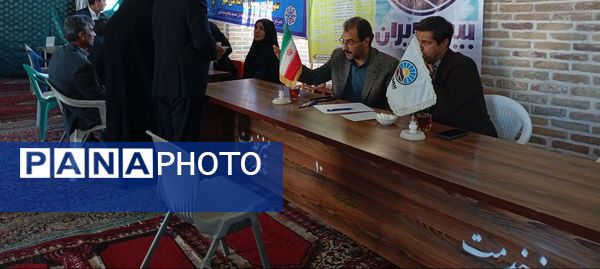 میز خدمت در نماز جمعه هفته چهارم آبان ماه در نیشابور