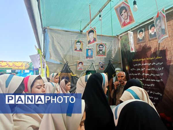 بازدید دانش آموزان دبستان سمیه از کنگره ملی شهید مدرس