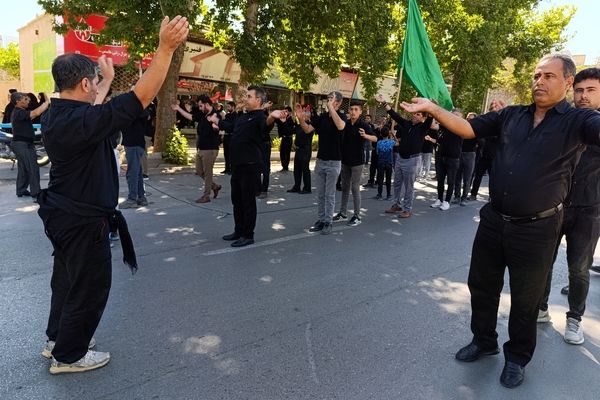 عاشورای حسینی در آشخانه و ۷۲ دیگ غذای نذری