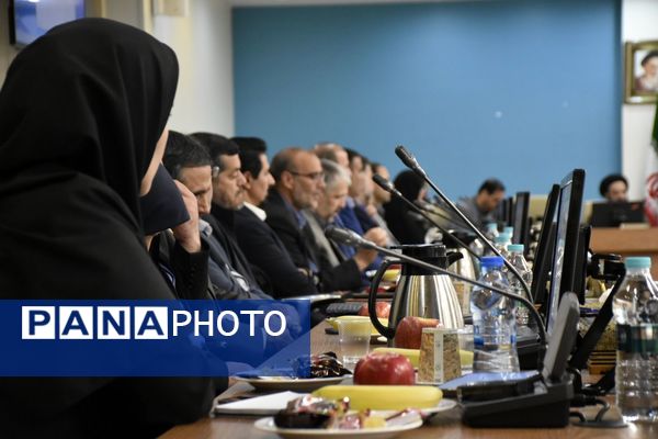 برگزاری اولین جلسه شورای آموزش‌ و‌ پرورش استان اصفهان در سال ۱۴۰۳