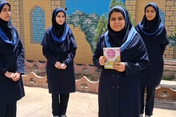 روایت دانش‌آموزی که با ۹ کتاب توانست مسیر زندگی‌اش را بازنویسی کند