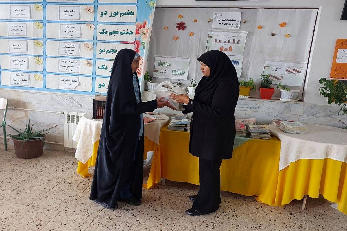طرح کاغذهای ماندگار در مدرسه حضرت سکینه(س) برگزار شد