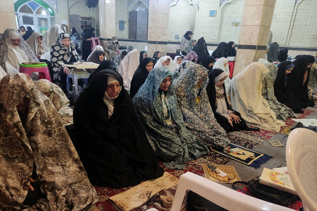 آیین دوشنبه‌های مسجدمحوری با محور میز خدمت در شیراز