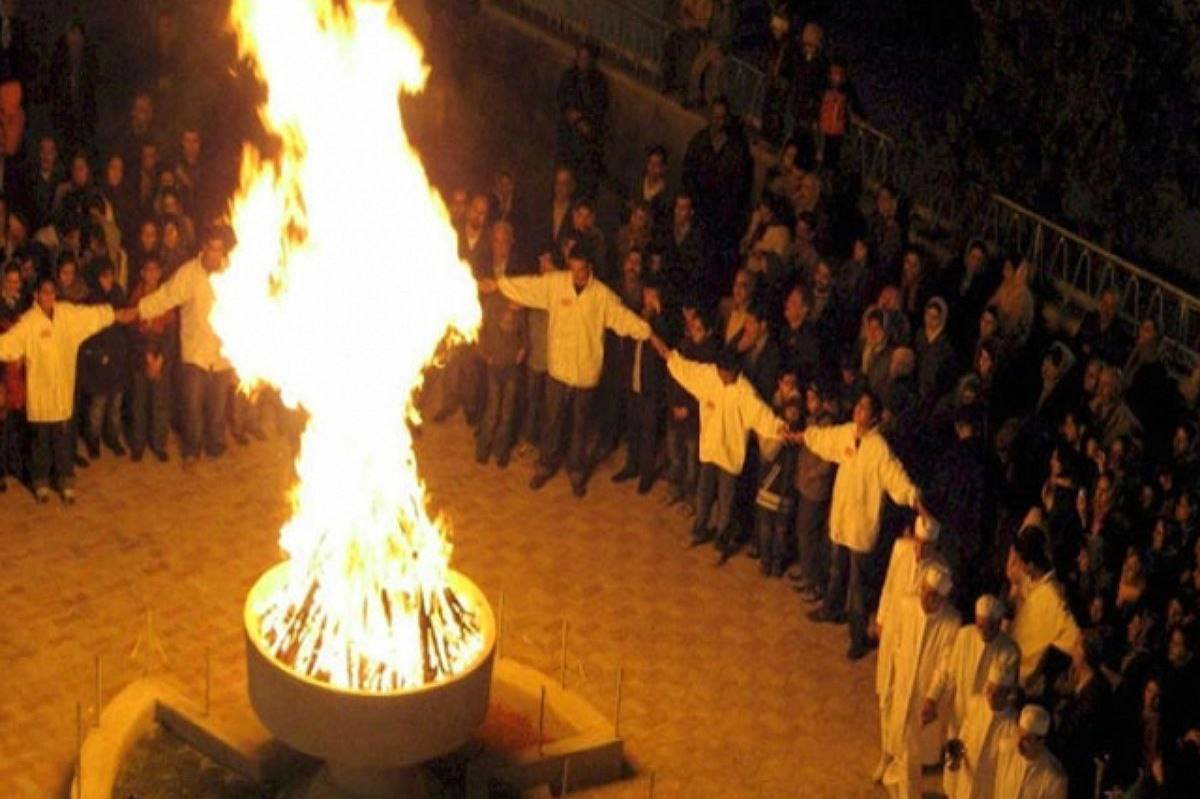  آذرگان در دل نسلی که هنوز ریشه‌هایش را فراموش نکرده است