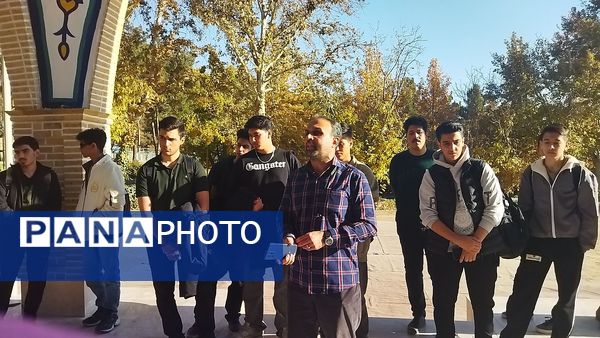 غبارروبی مزار مزار شهید دانش آموز اردوگاه شهید رجایی باغرود