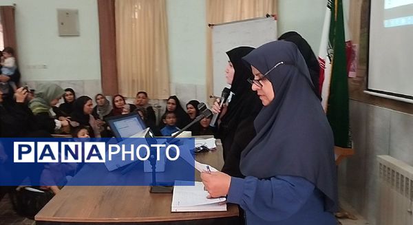 جلسه انجمن و اولیا در هنرستان کاردانش حافظ 