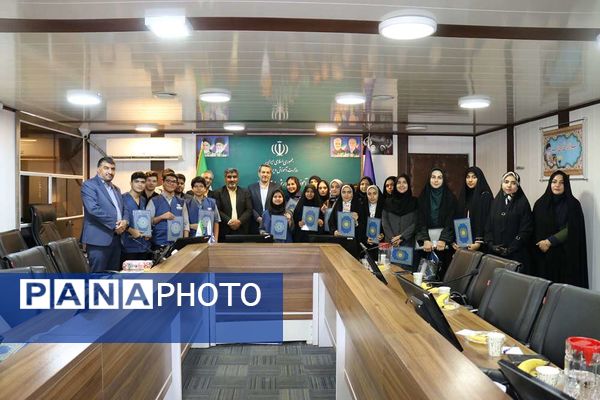 مراسم تجلیل از خبرنگاران دانش آموز