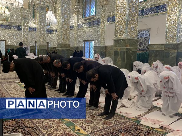 جشن تکلیف دانش آموزان دختر در حرم حضرت زینب (س)