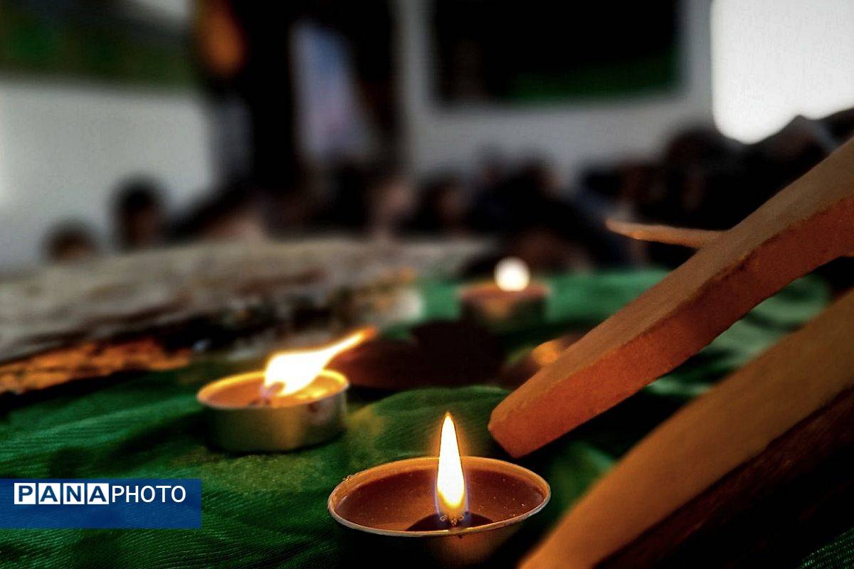 مراسم به مناسبت ایام فاطمیه در دبیرستان پروین اعتصامی اسلامشهر