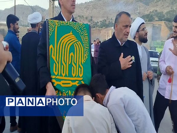 استقبال پر شور مردم چاروسا از کاروان خدام رضوی