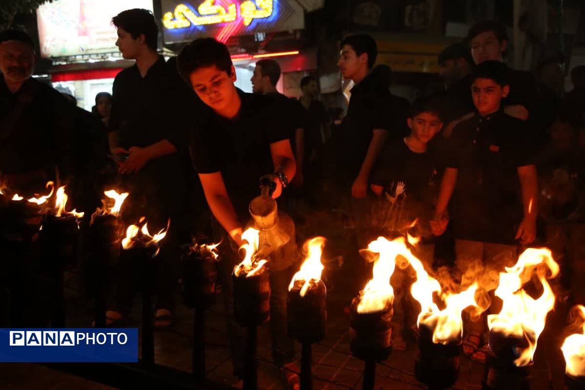آیین «مشعل گردانی» نجفیهای مقیم قم