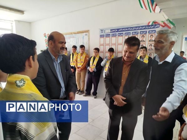بازدید مسئول اتحادیه‌انجمن اسلامی مدارس شهرستان کاشمر از دبیرستان پسرانه سما 