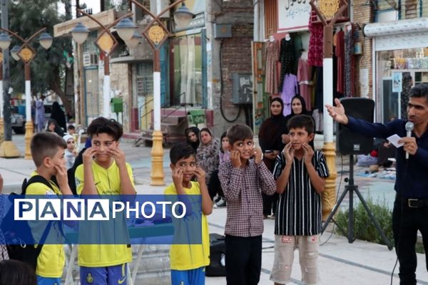 جشن روز جهانی کودک در قلعه‌گنج