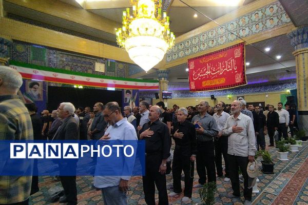 مراسم تشییع پیکر پاک شهید اکبر عنایتی در گلزار شهدای ملارد
