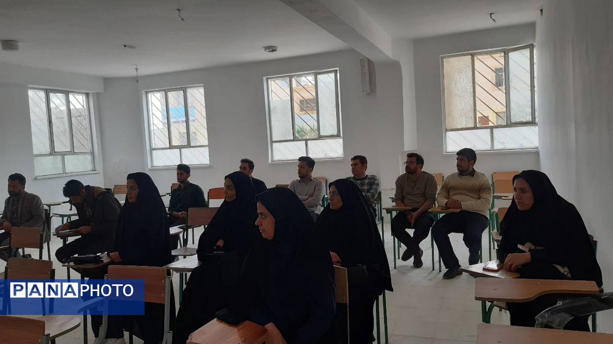 بازدید و نظارت بالینی سرگروه‌های آموزشی استان از مدارس شهرستان صالح‌آباد