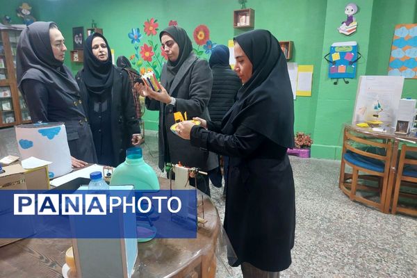 هفته پژوهش فرصتی برای شکوفایی استعدادهای علمی دانش‌آموزان مدرسه شهید باهنر