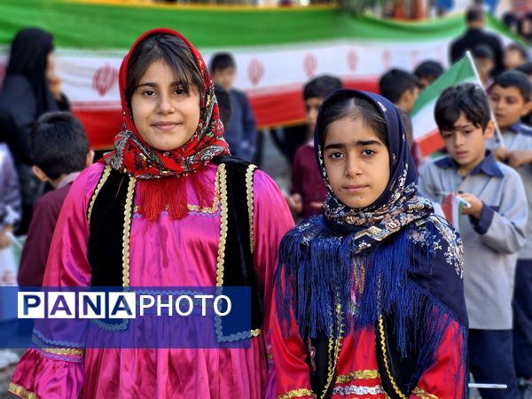 راهپیمایی روز دانش‌آموز در گلوگاه 