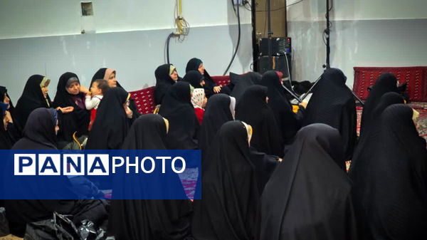 جشن خانوادگی یلدا در مسجد المنتظر