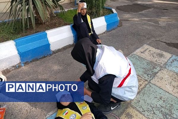 بیست و هفتمین مانور زلزله سراسری در دبیرستان شهید مجید دهنوی نیشابور 