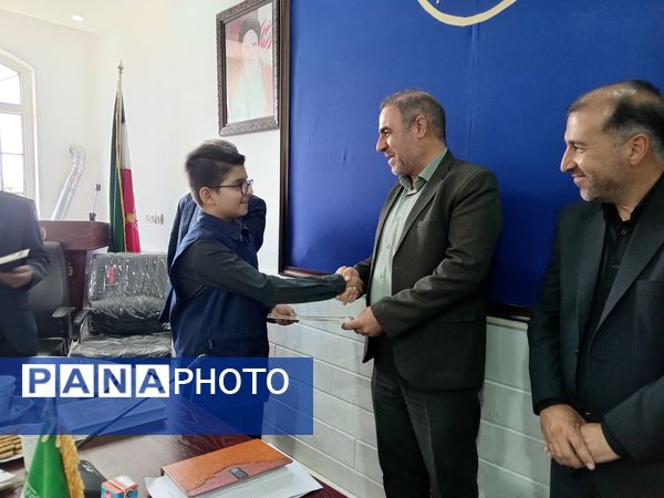 دورهمی صمیمی خبرنگاران با فرماندار شهرستان جعفرآباد قم