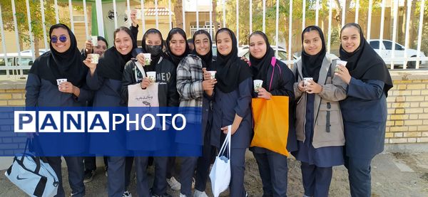 صبحگاه شاد مدارس دخترانه استان اصفهان در قالب طرح «نوجوان شاد ایرانی (نشا)»