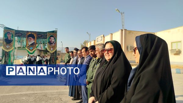 اعزام ۴۰ دانش‌آموز دختر لنده‌ای به مناطق عملیاتی جنوب کشور