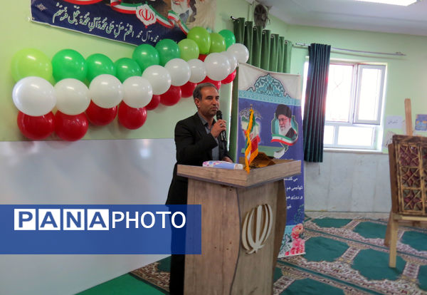 افتتاح نمایشگاه کتاب به‌مناسبت هفته کتاب و کتاب‌خوانی 