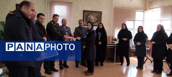 تفدیر سازمان دانش‌آموزی همدان از مدارس فعال تشکیلاتی پیشتازان