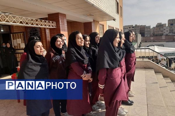  آیین گرامیداشت میلاد حضرت فاطمه(س) و روز مادر در مدارس شهرستان ملارد