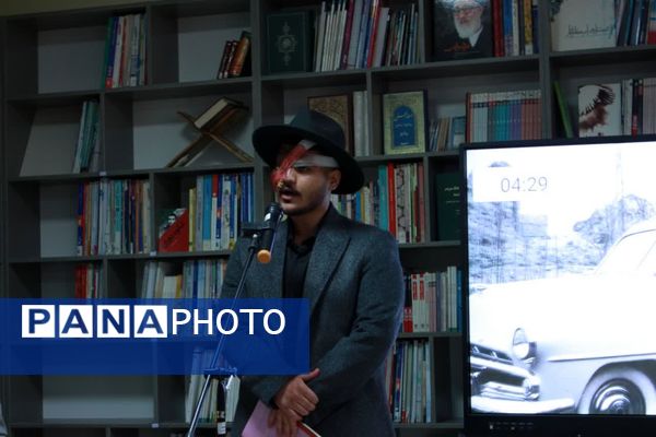 جشنواره «برگی از دانش» در دبیرستان نمونه دولتی کاشانی‌پور فردیس