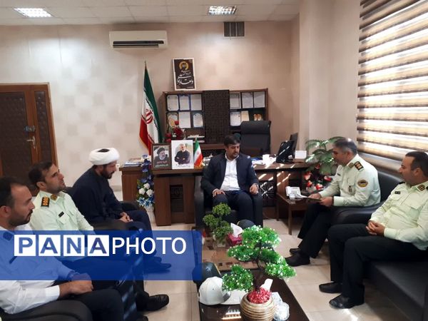 دیدار چهره به چهره فرماندار و مدیران شهرستان سملقان با مردم به‌مناسبت هفته دولت