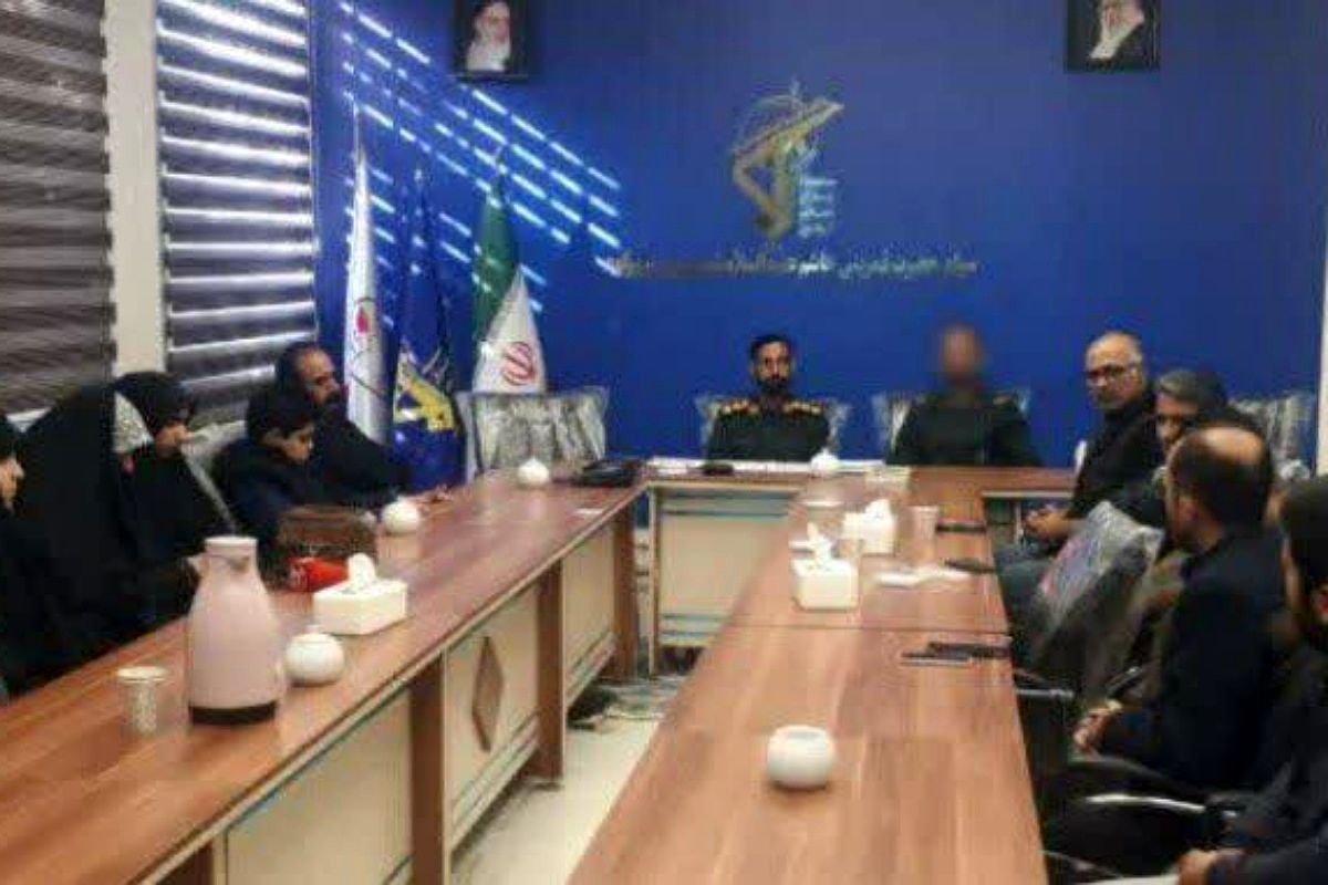 رویکرد مردم‌محوری و نهضت خدمت‌رسانی به مردم در تدوین برنامه ها