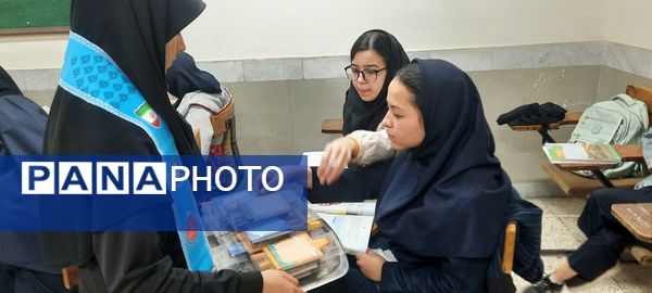 جشن روز دانش آموز در دبیرستان مهشید مصلی نژاد 