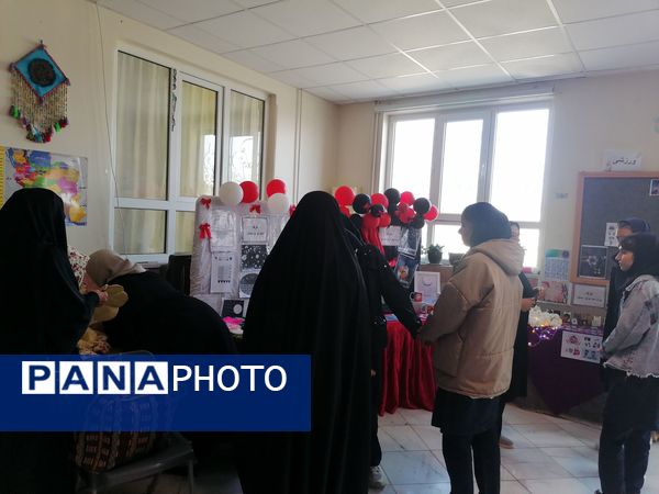 نمایشگاه کارآفرینی هنرستان عصمتیه نوخندان