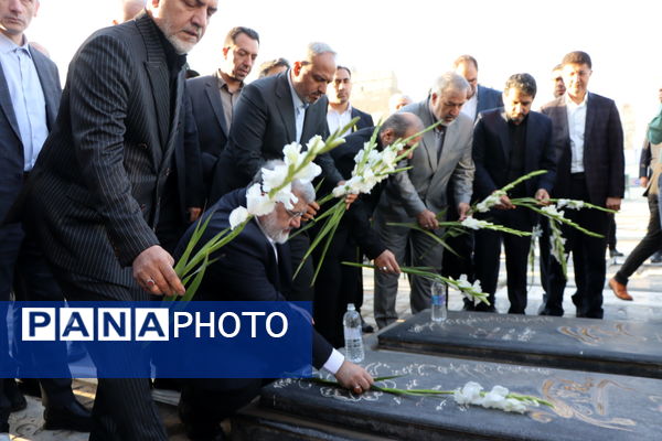 تجدید پیمان استاندار تهران با آرمان های شهدا