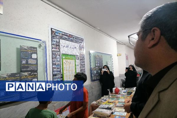 بازدید معاون فرهنگی و پرورشی وزارت آموزش و پرورش از ارائه خدمات به زوار امام رضا(ع) در مدرسه شاهد مهدی حکمت