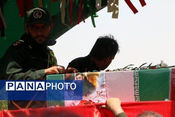 مراسم تشییع پیکر مطهر شهیدان حسن شریفی  و  محمد شاهوردی در ملارد  برگزار شد